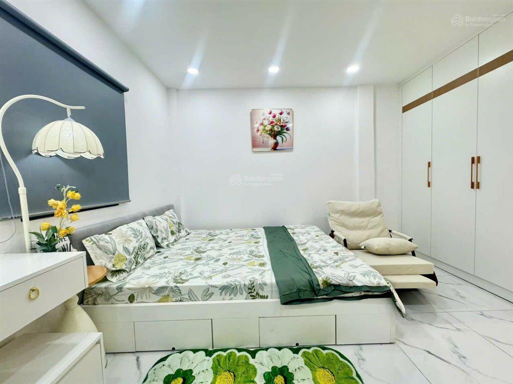 Nhà đường trần khắc chân, p.9, phú nhuận, 2 tầng, giá 4,4 tỷ