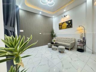Nhà đường trần khắc chân, p.9, phú nhuận, 2 tầng, giá 4,4 tỷ