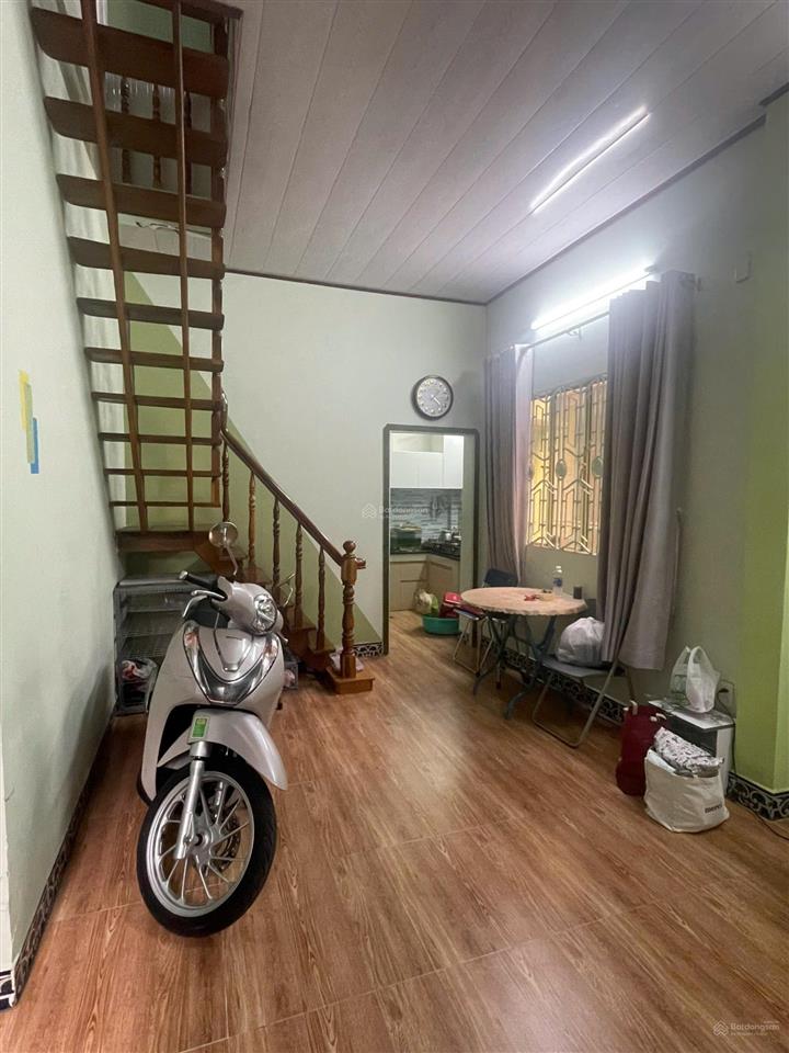 Nhà đường phạm văn đồng, p.3, gò vấp, dt 28m, 2 tầng, giá chỉ 4 tỷ