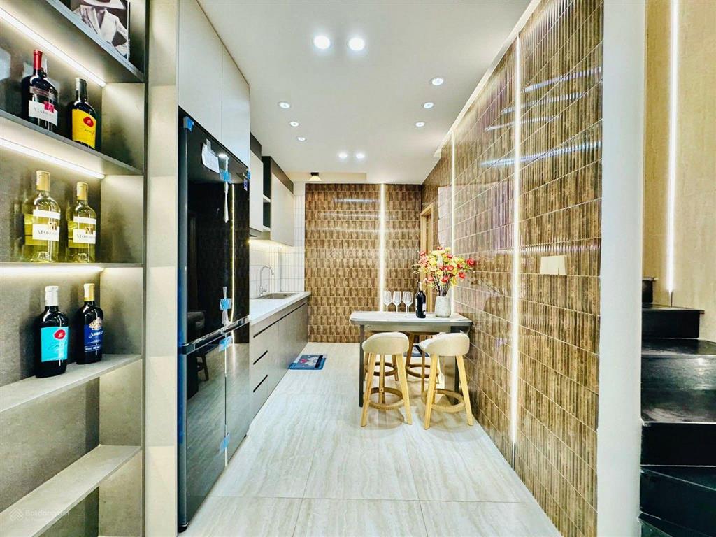 Nhà đường phan văn trị, p.10, gò vấp, dt 37m, 3 tầng, giá 6,55 tỷ tl. đối diện khu city land.