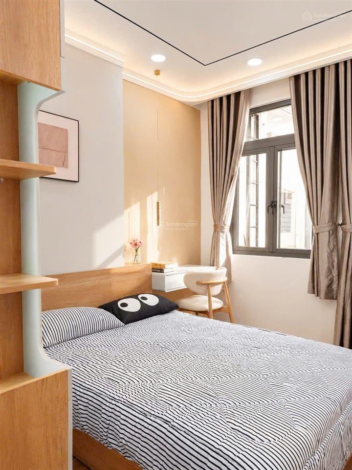 nhà hẻm đường cô giang, p. 2, phú nhuận, dt 37m, 2 tầng, giá 5,75 tỷ.