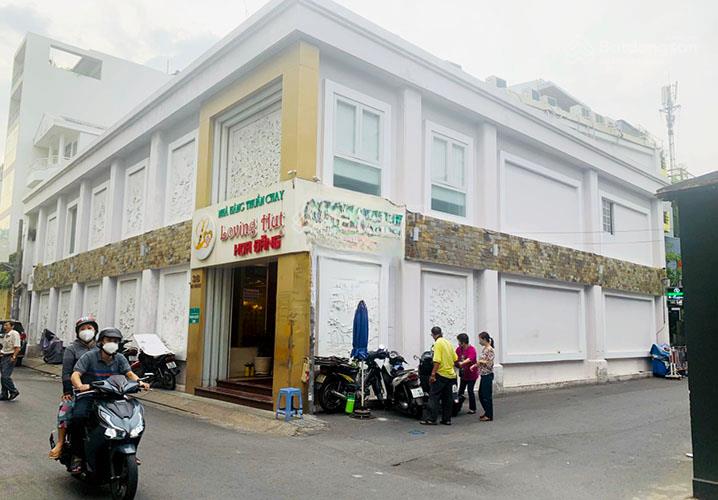 Cho thuê nhà mặt tiền huỳnh khương ninh, quận 1. dt 20x50m, 1 trệt, 1 lầu. dtsd 1.600m2