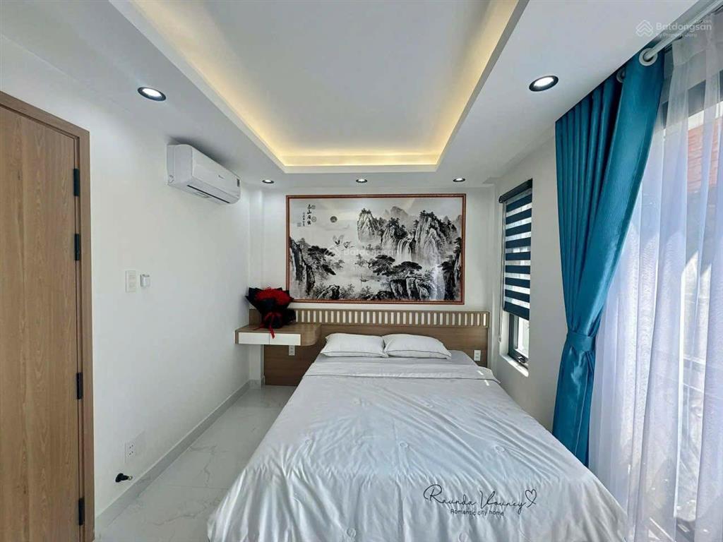 Phú nhuận hiếm nhà ngang 5m  5 tầng  chỉ 9,3 tỷ