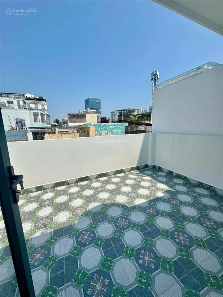 Phú nhuận hiếm nhà ngang 5m  5 tầng  chỉ 9,3 tỷ