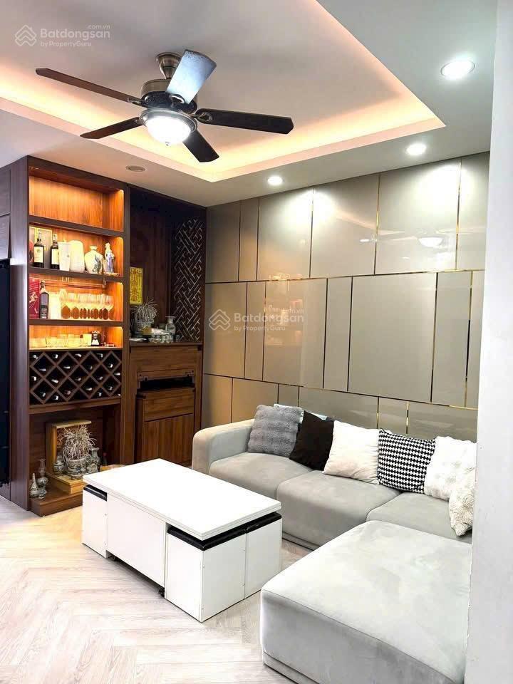 Hiếmem bán căn vip 2 pn 2 wc 76,5 m2 k35 tân mai. giá bán nhanh 6.886 tỷ.