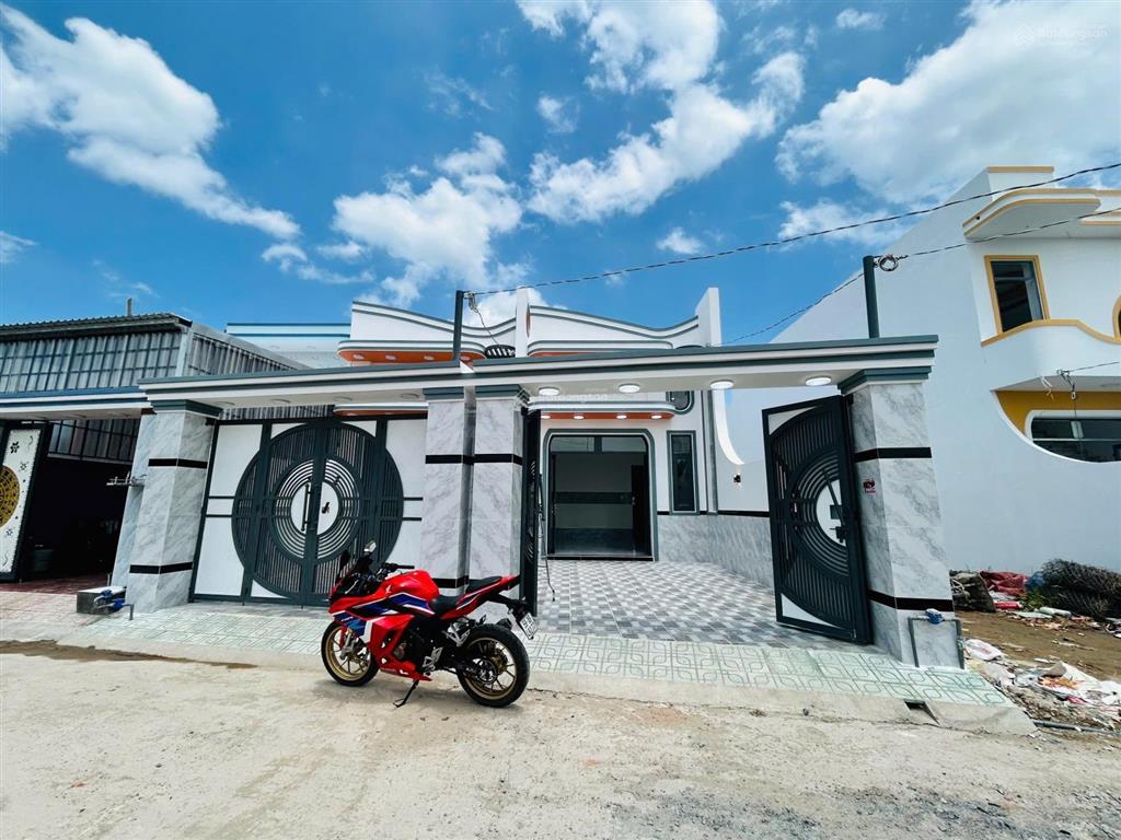 Nhà 1 lầu ngay ngã ba tân kim sổ hồng riêng diện tích đa dạng gần siệu thị coopmart, chợ, trường..