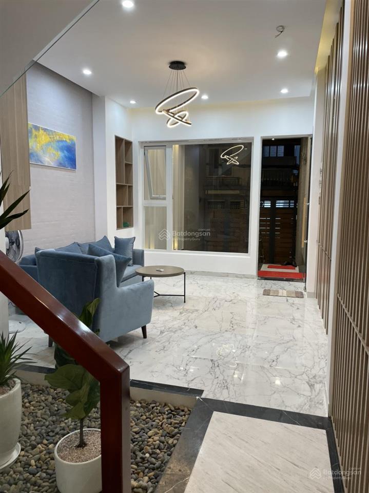 Giá cực tốt. nhà khu nhà ga t3  hoàng hoa thám, 6,5 x 22, 3 tầng, giá 21 tỷ