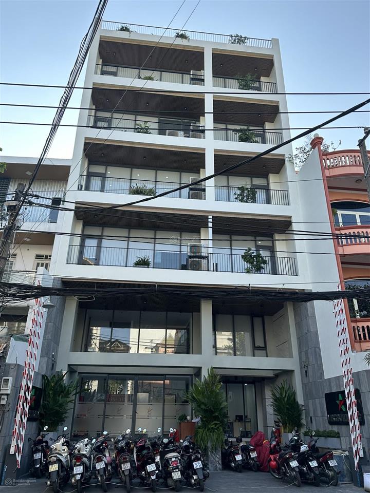Bán nhà mặt tiền tân sơn nhì, 7,5 x 23, 2 tầng, giá chỉ 32 tỷ  180tr/m2