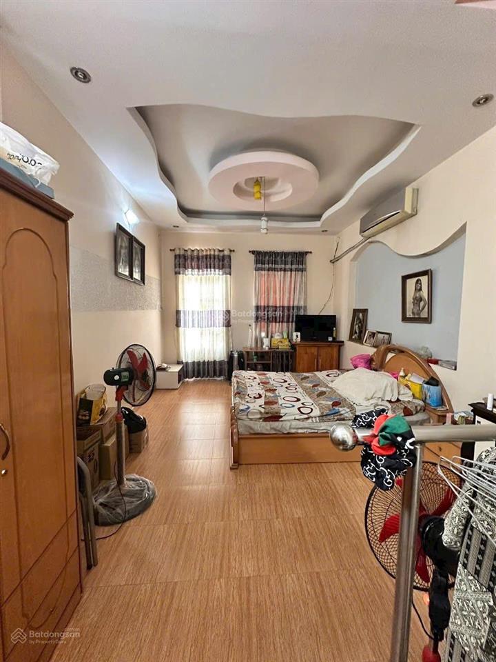 Nhà kdc bình hưng . đối diện chợ bình hưng 4 tầng chỉ 9ty1