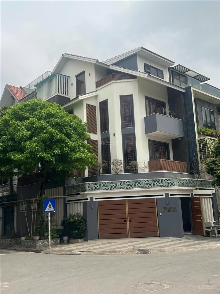 Cho thuê biệt thự nhà vườn tổng cục 5 tân triều, gần nguyễn xiển, 100m², 4 tầng, căn góc, 25 tr/th