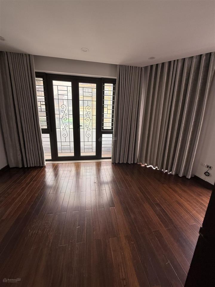 Cho thuê biệt thự nhà vườn tổng cục 5 tân triều, gần nguyễn xiển, 100m², 4 tầng, căn góc, 25 tr/th