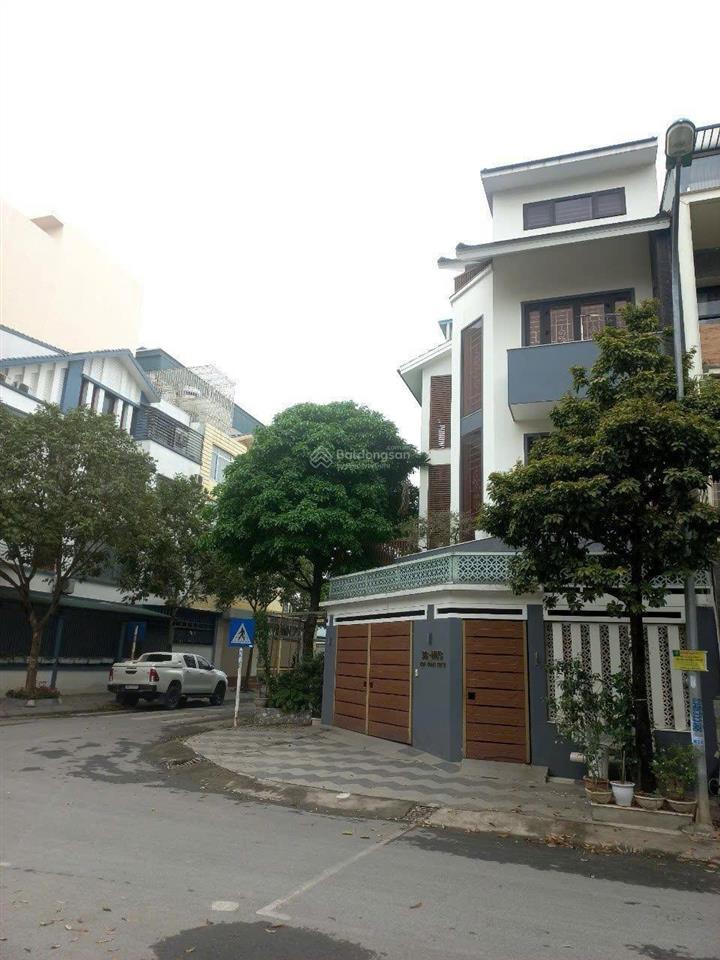 Cho thuê biệt thự nhà vườn tổng cục 5 tân triều, gần nguyễn xiển, 100m², 4 tầng, căn góc, 25 tr/th