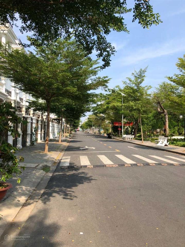 Cần bán nhà trước công viên cityland center hills, giá 18,8 tỷ