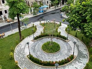 Bán căn biệt thự góc 2 mặt tiền, dt 23.5 x 20m, nhà có thang máy, hồ bơi
