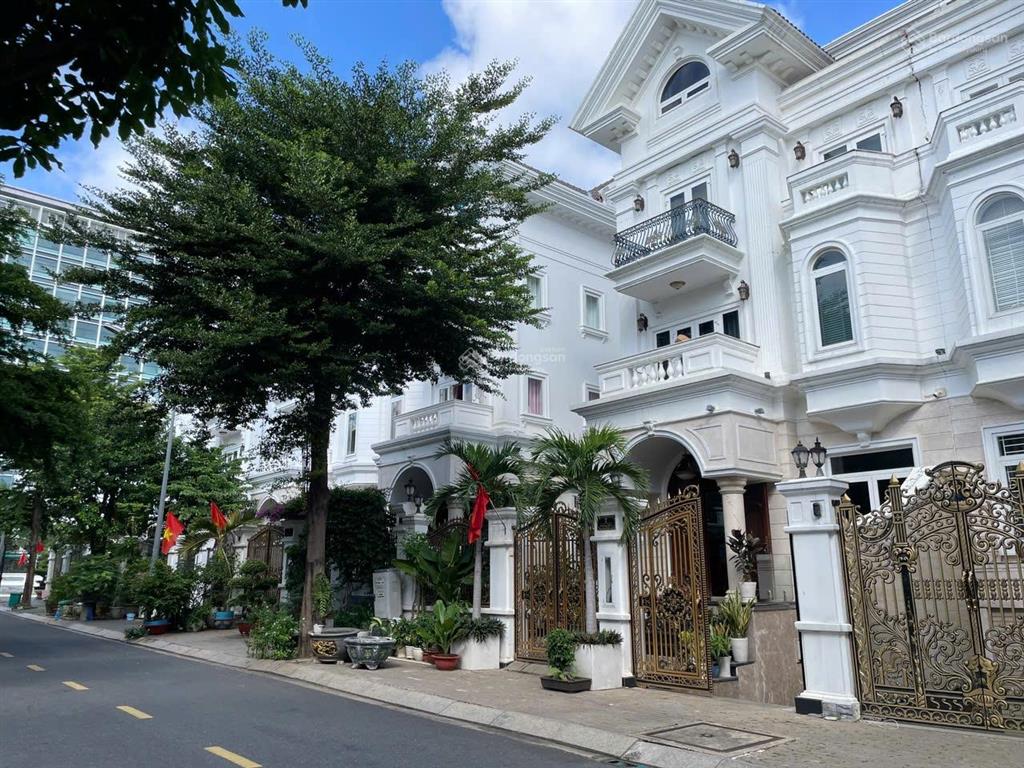 Chuyển công tác bán nhanh căn góc 2 mặt tiền khu cityland garden hills, dt 10,56 x 20m