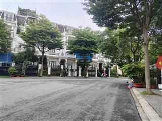 Cần bán nhà trước công viên cityland center hills, giá 18,8 tỷ