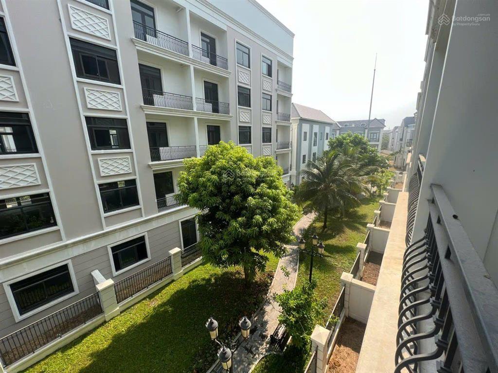 Cho thuê nhà phố vinhomes grand park