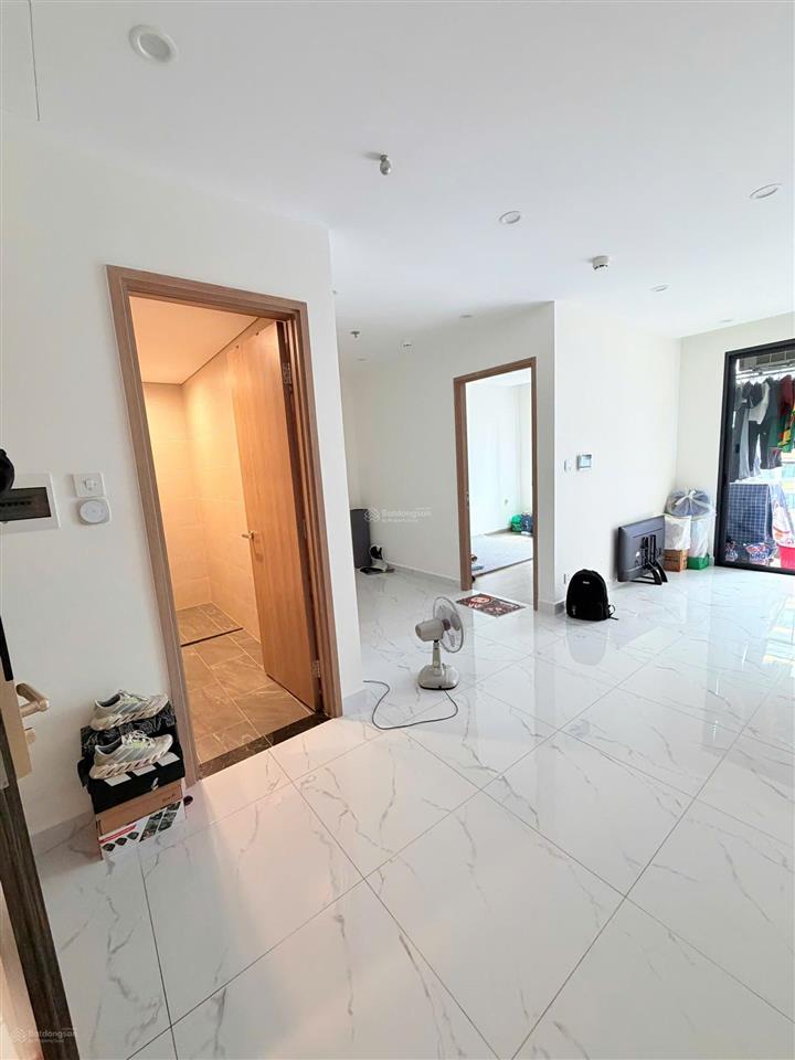 Chủ cần ra gấp hạ giá chào bán căn 1pn+ tòa gh2 glory heights (ban công đông nam cực mát