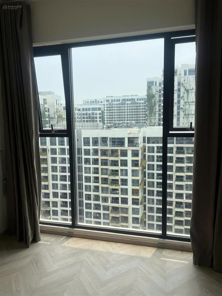 Bán gấp căn hộ 2pn2wc phân khu mcp 72m2 đã có sổ view sân thể thao giá 3.9 tỷ btp
