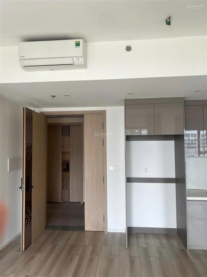 Bán gấp căn hộ 2pn2wc phân khu mcp 72m2 đã có sổ view sân thể thao giá 3.9 tỷ btp