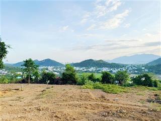 Bán cái views thành phố nhìn ra biển và cả nha trang . giá chỉ 700 triệu