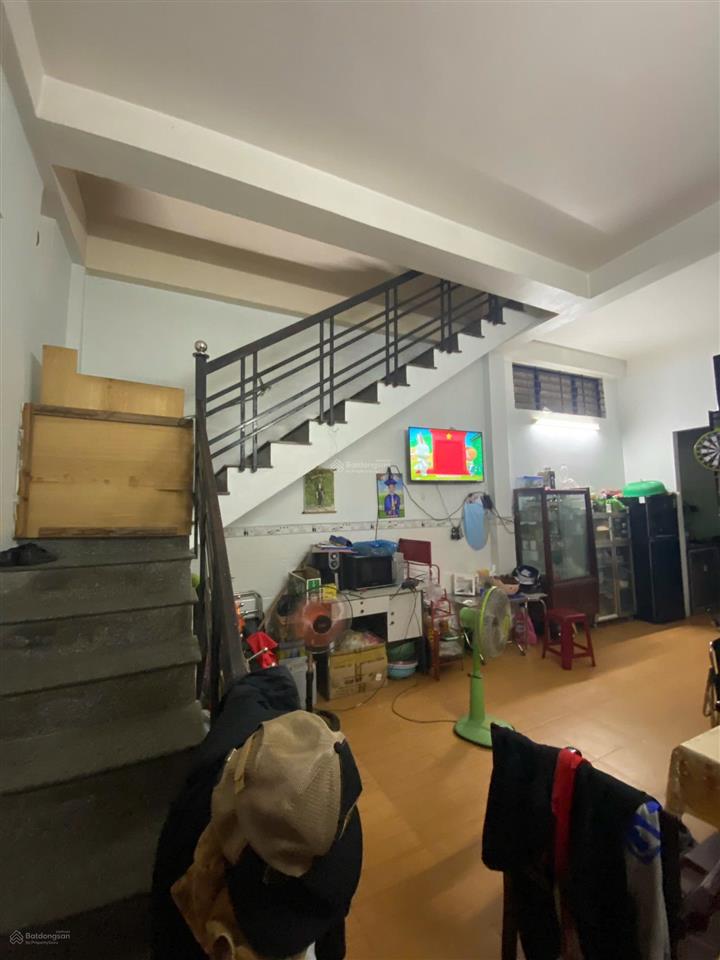 Bán nhà mặt tiền dường nguyễn khuyến ngay chợ vĩnh. hải nha trang