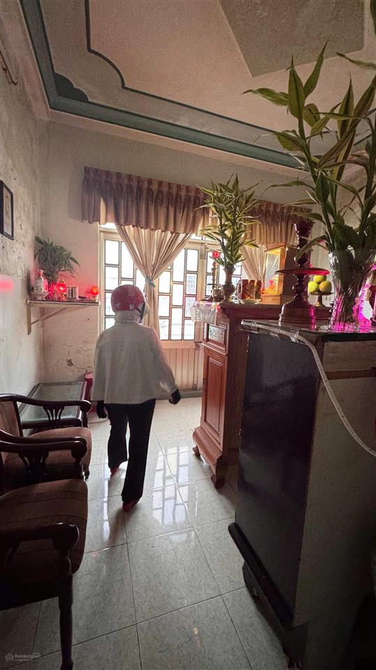 Bán nhà 3 tầng hiện đại ngay trung tâm cách biển chỉ vài phút di chuyển
diện tích 32,7m