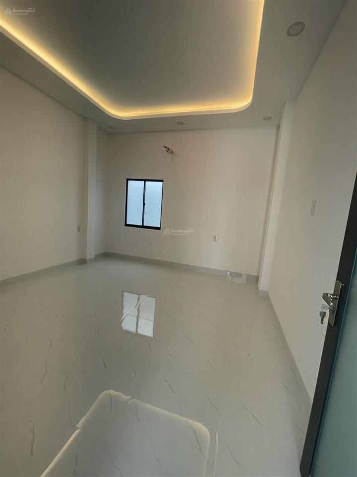 Bán nhà mới xây hẻm ngô đến ngay chợ ngô đến cách ngô đến 20m gần biển