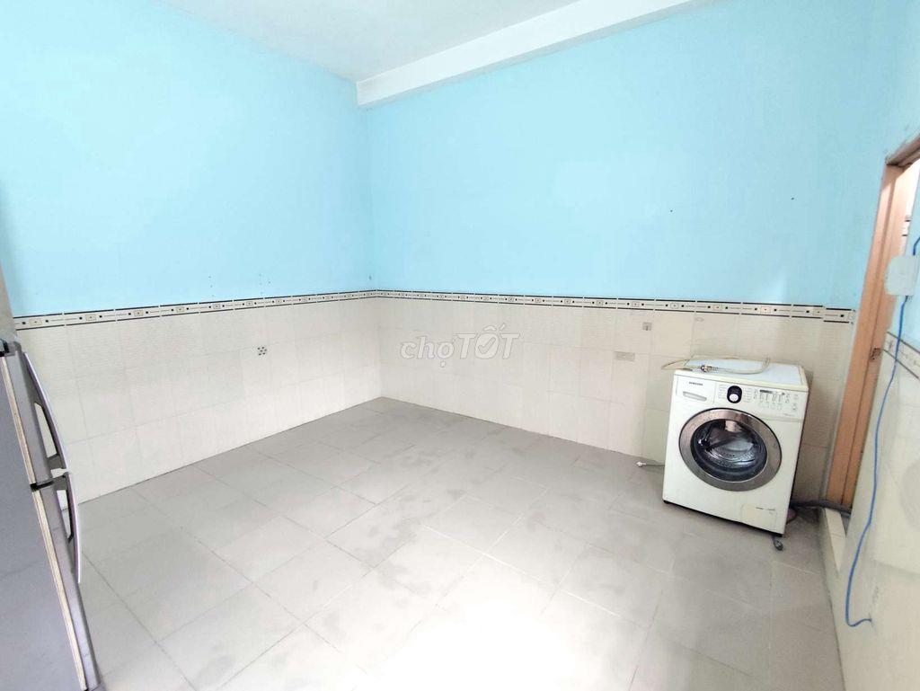 Phòng Trọ Quận 10 Nguyễn Giản Thanh 15m2 (Half Nội Thất)
