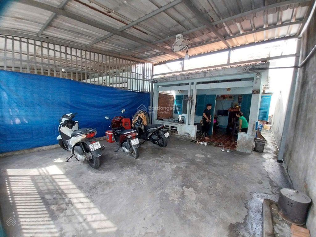 Bán nhà kênh t2 hóc môn  204m2  hxh  nở hậu chỉ 7,1 tỷ