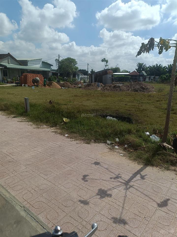 Bán đất mặt tiền đồng bà canh113m2 kinh doanh tốt gần dương công khi chỉ 4,55 tỷ thương lượng .