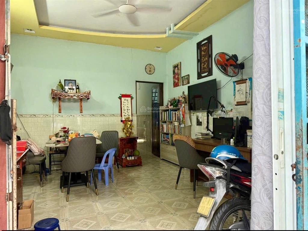 Chính chủ gấp bán nhà ngay trường chinh 100m2(5*20)  hxh  chỉ 5,5 tỷ