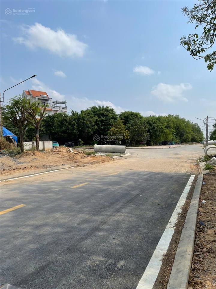 Bán đất diện tích 2500 m2 trên đường thuận giao 03, giáp trục mỹ phước tân vạn