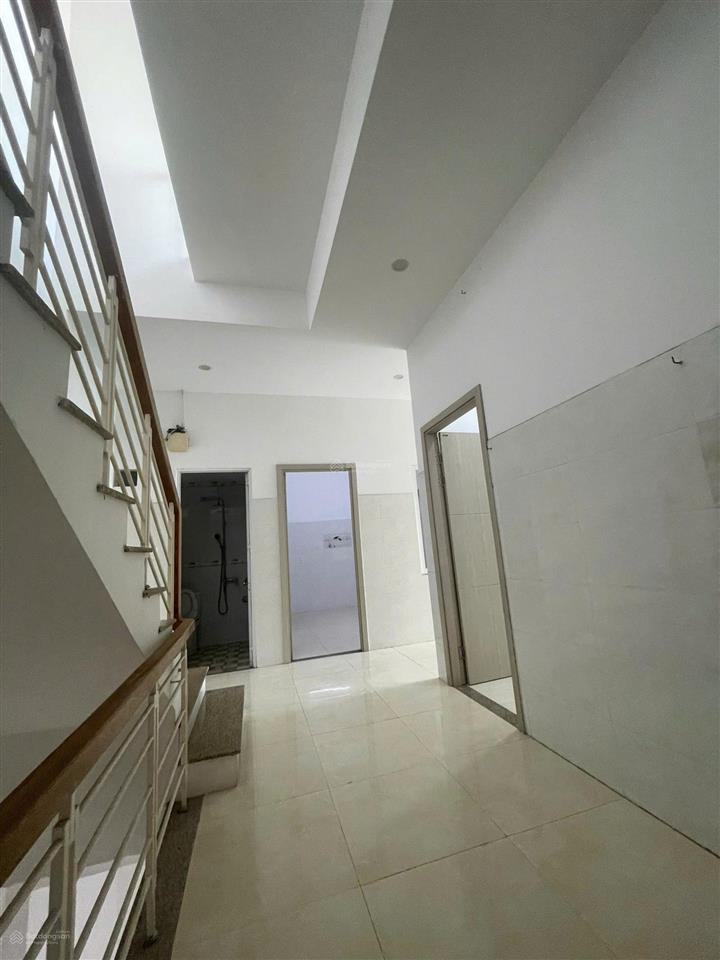 Sụp hầm. nhà 3 tầng ngang khủng 9m phạm nhữ tăng. phù hợp làm căn hộ, dạy học, nhà trẻ