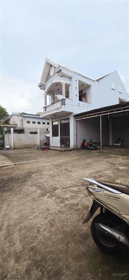 Siêu phẩm mặt tiền hóc môn giá sốc 1400m2 full thổ chỉ 47tỷ