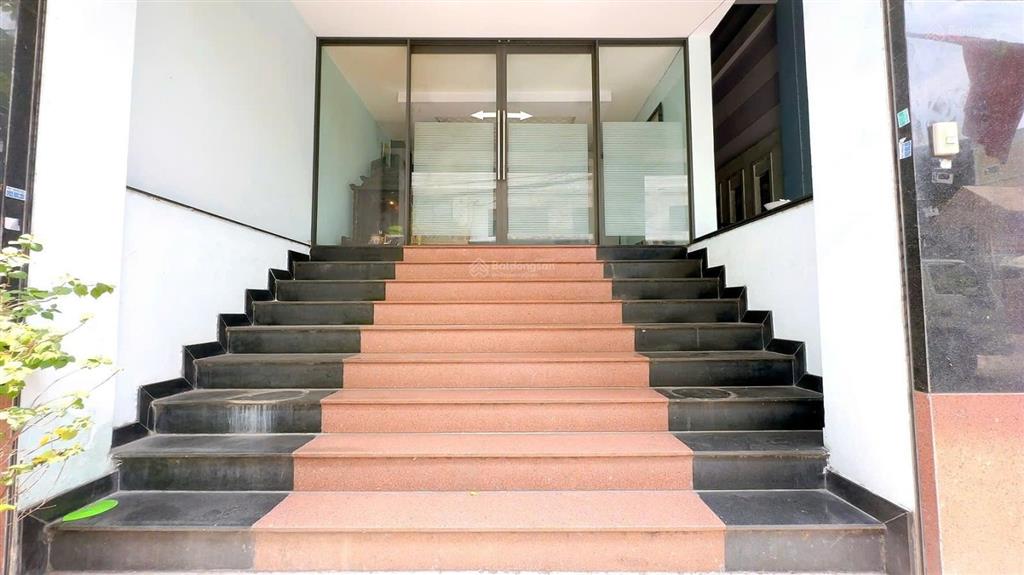 Khách sạn lê văn quới 7 tầng thang máy xịn dòng tiền 90tr/tháng chỉ 29.99 tỷ
