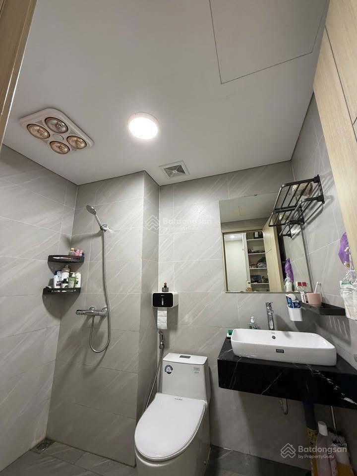 Chính chủ bán gấp căn hộ 2 ngủ 2 wc pcc1 thanh xuân 44 triều khúc 0966 625 ***