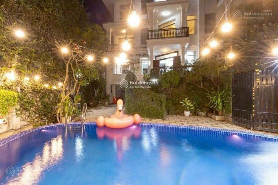 Bán biệt thự view biển  trần phú, p1, vũng tàu  dt 303m2 sổ hồng, cách biển 200m, giá 30 tỷ tl