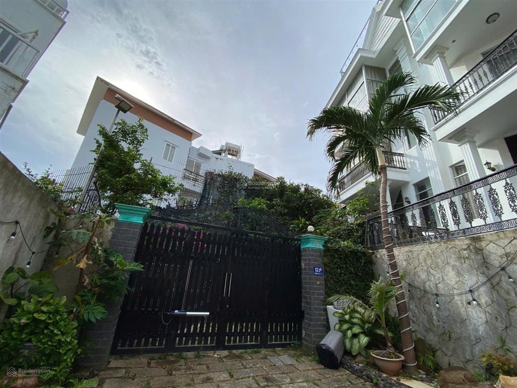 Bán biệt thự view biển  trần phú, p1, vũng tàu  dt 303m2 sổ hồng, cách biển 200m, giá 30 tỷ tl