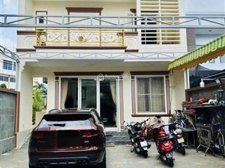 Bán biệt thự sân vườn nguyễn thị minh khai  dt 243m2 giá chỉ 19 tỷ  bt mới đẹp gần biển bãi sau