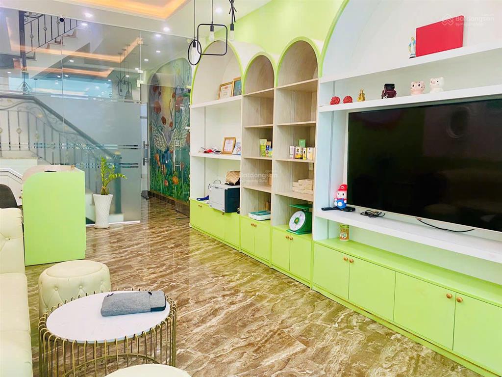 Bán nhà mặt tiền phường 9 khu song ngữ (1 trệt 2 lầu) 90m2 giá chỉ 11,2 tỷ  nhà mới nội thất vip