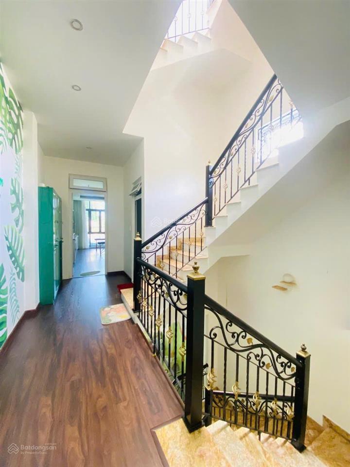 Bán nhà mặt tiền phường 9 khu song ngữ (1 trệt 2 lầu) 90m2 giá chỉ 11,2 tỷ  nhà mới nội thất vip