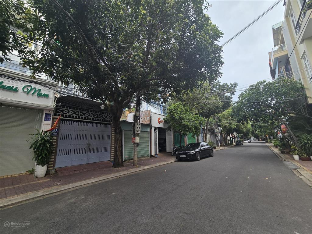Bán nhà mặt tiền phường 9 khu song ngữ (1 trệt 2 lầu) 90m2 giá chỉ 11,2 tỷ  nhà mới nội thất vip
