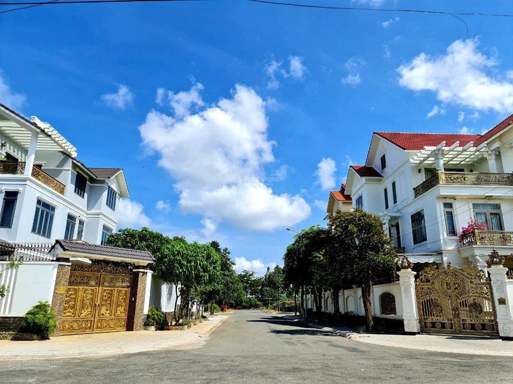 Bán biệt thự góc cao cấp phước sơn vũng tàu  dt 156m2 sổ hồng giá 15 tỷ cách biển sungroup 200m