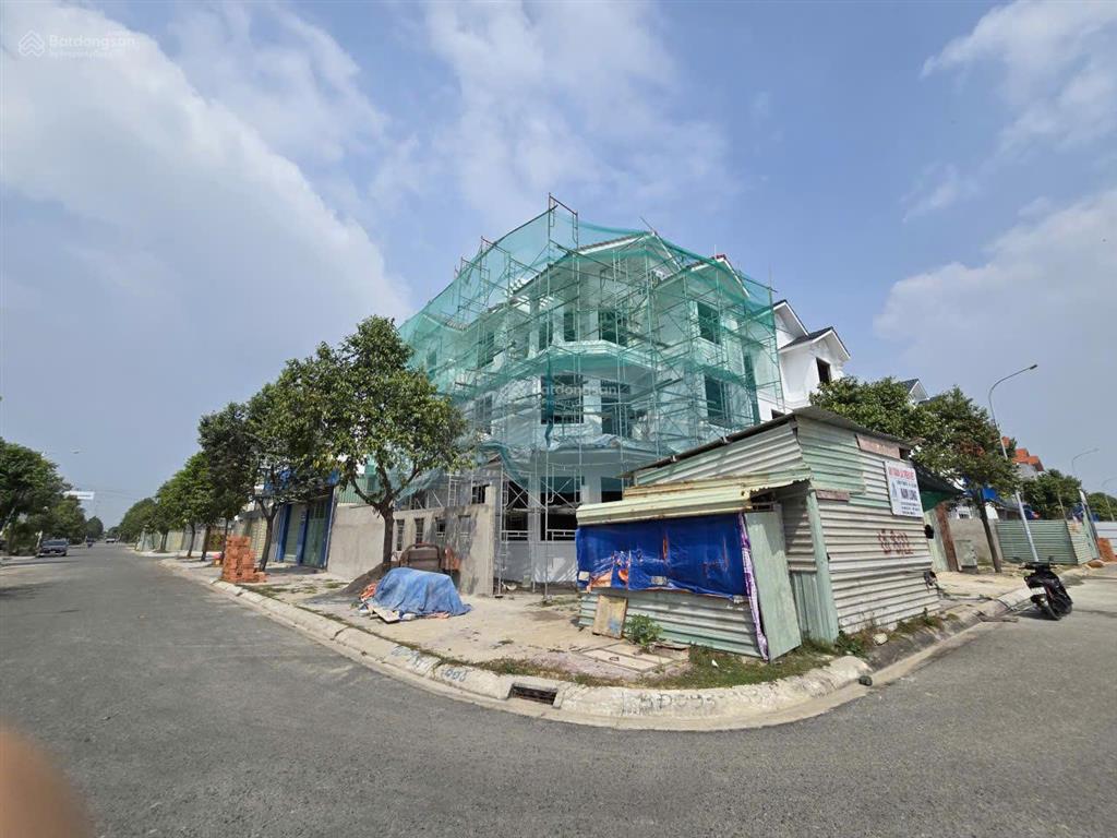Bán biệt thự góc cao cấp phước sơn vũng tàu  dt 156m2 sổ hồng giá 15 tỷ cách biển sungroup 200m