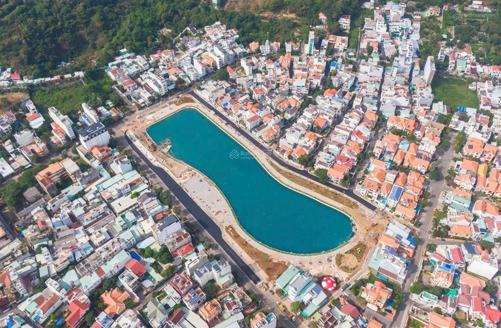 Bán đất mt bờ hồ võ thị sáu  dt 104m2 (6.1x17.2m) vị trí độc bản, view hồ 100%, cách biển 200m