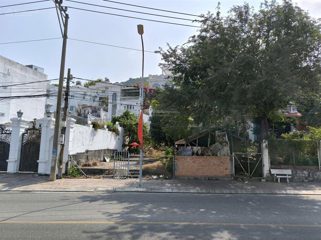 Bán đất mặt tiền view biển trần phú (vũng tàu) dt 157.8m2(ngang 7m) giá 25 tỷ xây dựng 5 tầng (80%)