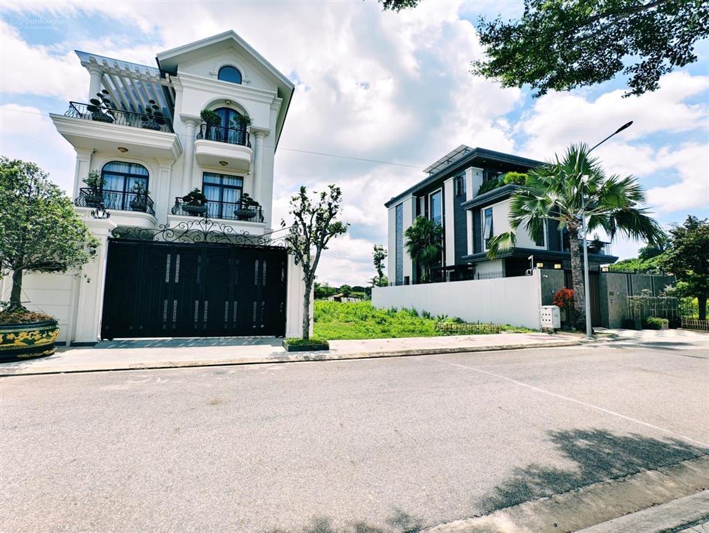 Bán biệt thự cao cấp phước sơn vũng tàu  dt 180m2 sổ hồng giá 17.5 tỷ cách biển và sungroup 200m