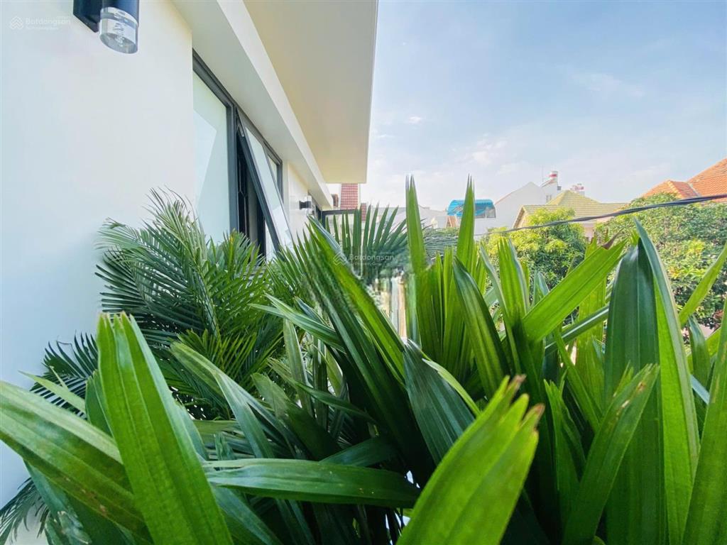 Bán biệt thự mini cách biển 600m dt 144m2 sổ hồng hoàn công giá chỉ 16.5 tỷ  nhà mới có garaga