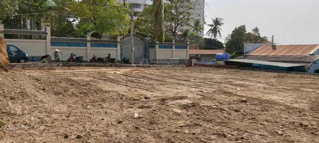 Bán đất góc 2 mặt tiền trần phú biển vt dt 412m2 giá hạ còn 27 tỷ (64 triệu/m2) sổ hồng 100% thổ cư